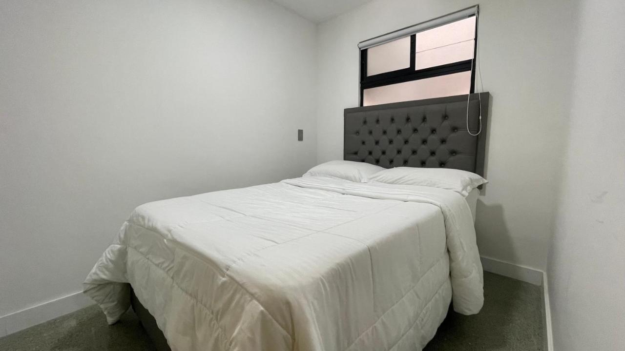 Edificio Helena Apartment *